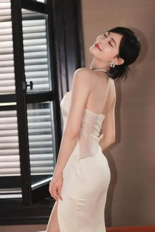 hello时装周##许佳琪的秀场日记