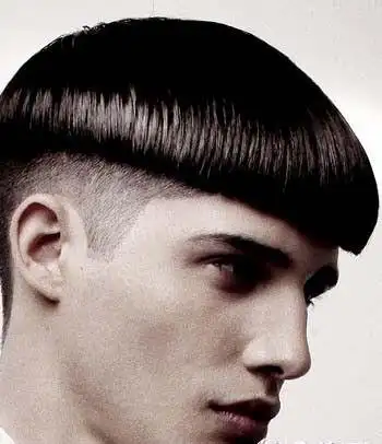 男生齐刘海短发男生齐刘海发型图片