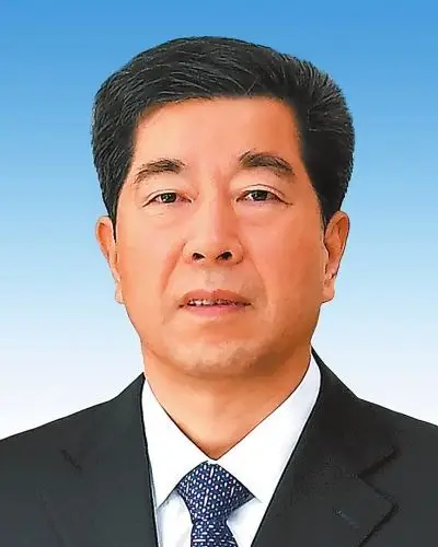 月生,汉族,湖南茶陵人,中央党校研究生学历,1975年12月加入中国共产党