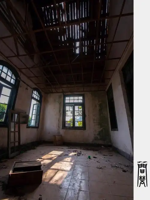 别去老校遗迹能出暗黑复古风的农林学校