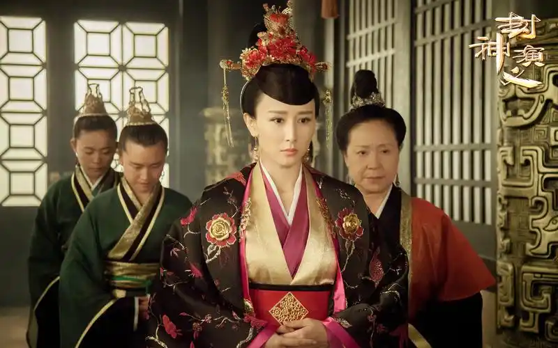 胡静《封神演义》上线 端庄大气知情达理_观众