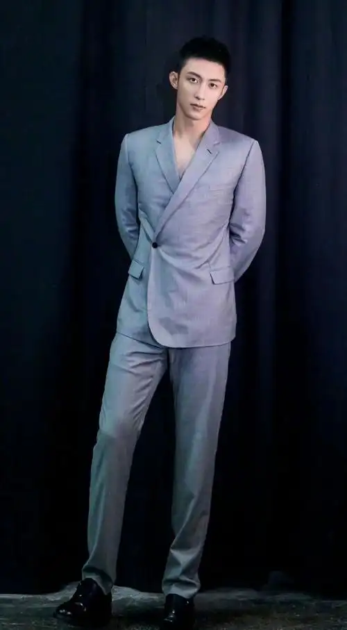 黄景瑜王牌西装造型