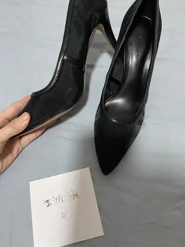 【闲置】小ck黑色高跟鞋35码(适合36脚)59  商家u