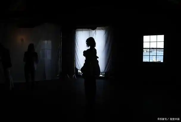 故事姐姐死了我得到了适配的心脏从此再也没照过镜子