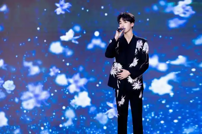 何洛洛欢迎来到麦乐村##2023中国北京电视剧盛典