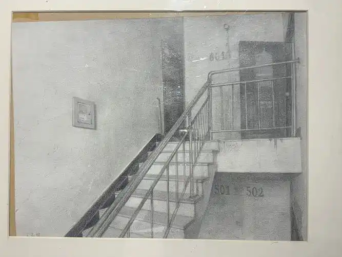 央美素描中的楼梯,直线的美感!对角切割构图