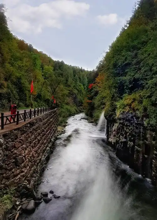 长白山十五道沟望天鹅景区