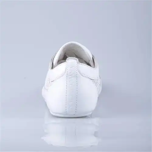 白色 43                         1件  颜色