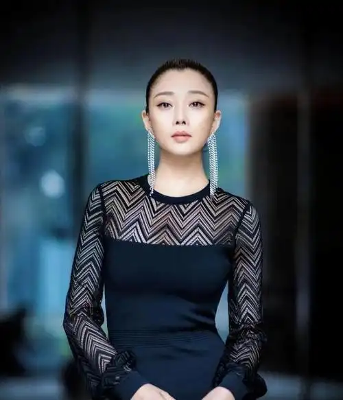 而这一次,殷桃就给我们展