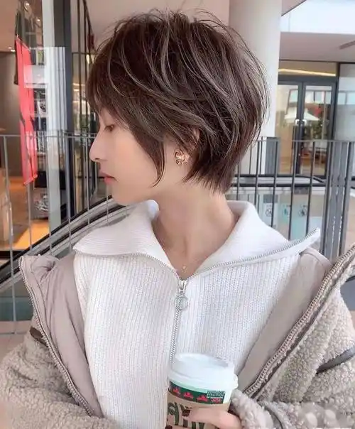 超人气日系空气短发都能满足你_显得_造型_自然