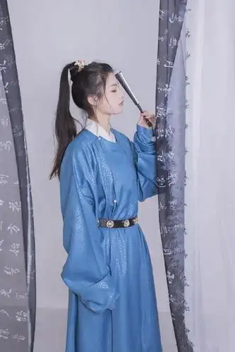 四套蓝色系汉服,满满的治愈气息,带给你天空一般的静谧气息