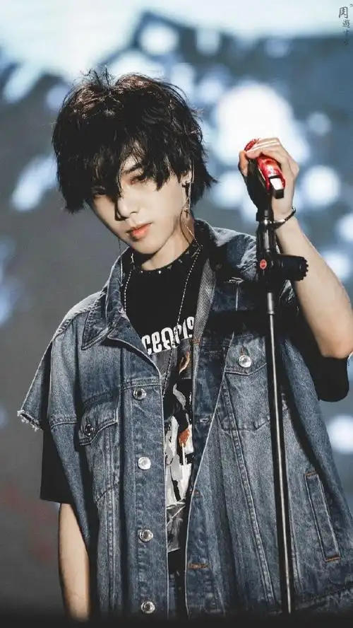 华晨宇##华晨宇看白举纲直播