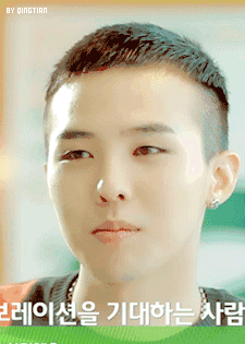 权志龙 平头 微笑 嘴角微微一笑 卖萌