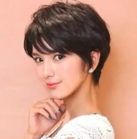 女生超短发型,露耳短发,超短碎发