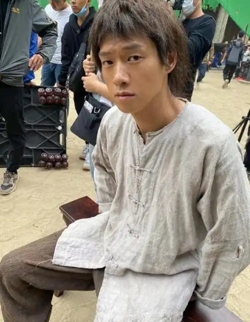 杨幂秦岚接连沦陷事实证明魏大勋才是真正的人间清醒