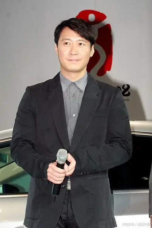 香港娱乐圈四大天王之一的黎明,近年来一直保持低调.