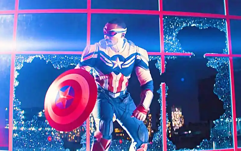 猎鹰穿上新战衣,正式成为美国队长!