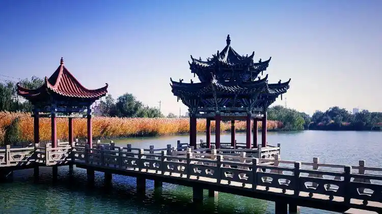 高台月牙湖秋韵(手机片)