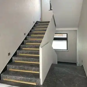 钢板楼梯护栏整体定制别墅直梯极简现代风钢架结构整梯栏杆扶手