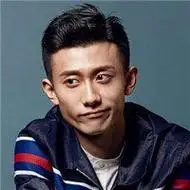 张一山头像高清图片大全_名人张一山真人头像大图下载【点击鼠标右键