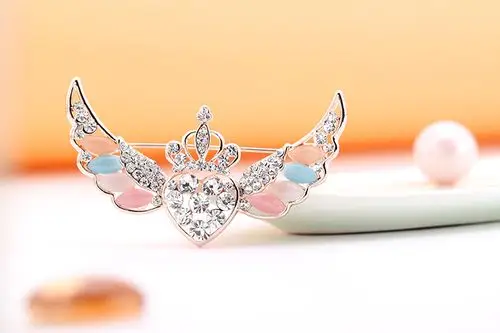 酷美人 时尚大衣胸针爱心翅膀女胸花皇冠胸针复古别针姐妹胸花