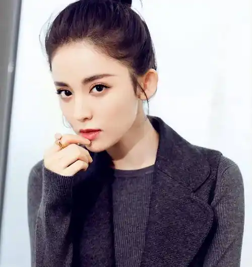 大家喜欢古力娜扎还是景甜呢?