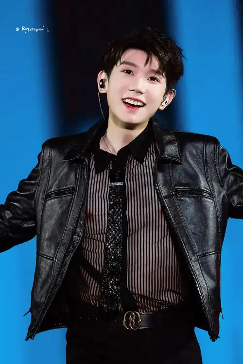 王源超话#王源绿海#    白月光留学归来 竟…    07@tfboys-王源