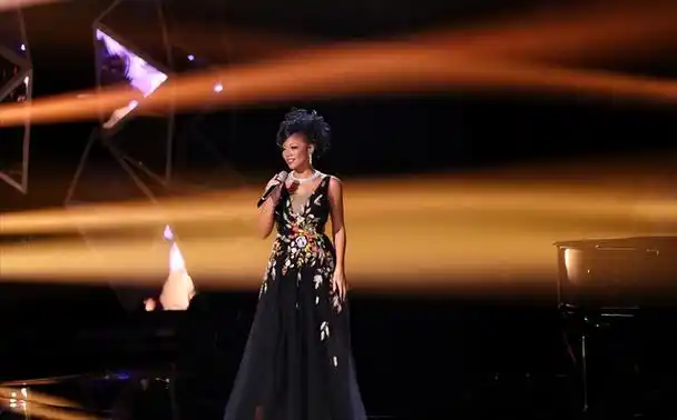 曹格曾经在《我是歌手》中唱过,孟楠也在《中国好声音》中唱过.