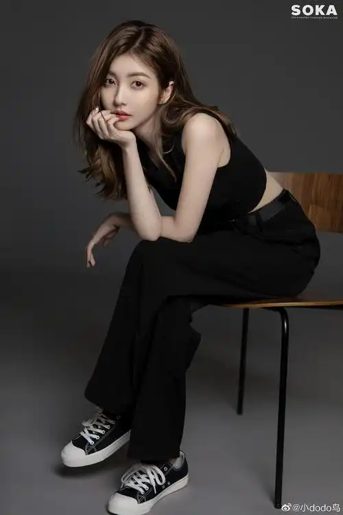 豆得儿颜值回春了哈