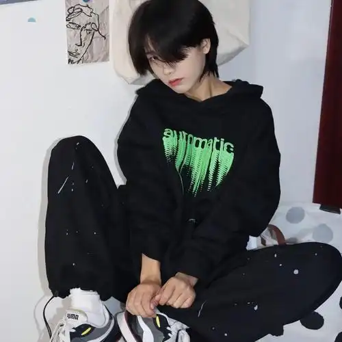 2020最火抖音帅气男生头像吸引人