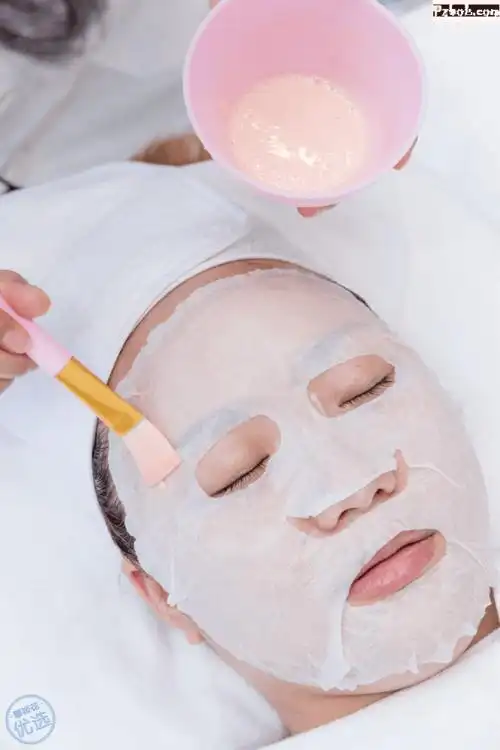 的肌肤来说都是负担和压力碧斯水精灵三重能量补水套是最清爽的补水水