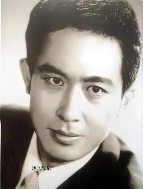 昔日十位男明星,帅得掉渣却不出名,有的已去世,有的只演过一部电影