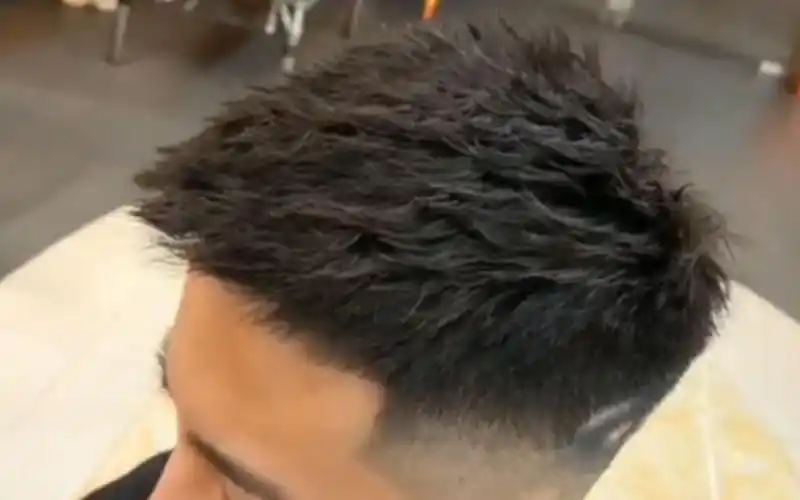 男生发型推荐这款三个月也不会变f4男士锡纸烫阳光容易打理