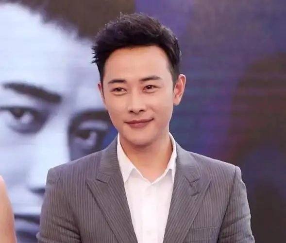 罗晋,媳妇是拍戏拍来的,结婚四年宠成宝,表示余生定然不会辜负