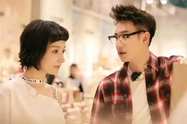 吴昕大方公开地下恋情?男友竟是他李易峰,让人意想不到,真相曝光!