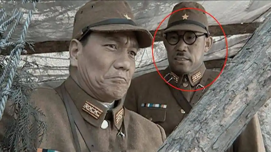 亮剑的那些穿帮镜头,魏和尚把李云龙给毙了,楚云飞部队还有间谍_副官