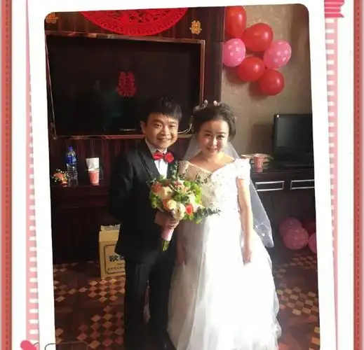 隆重,当时婚车换成一周,让父老乡亲们都知道乌兰察布的丫头朱洁结婚了