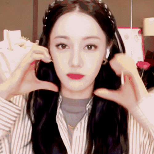 你有一份来自巴巴酱的比心合集,请注意查收～06    #迪丽热巴枭起青