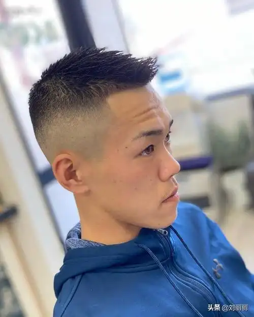 最火夏日发型推荐,越来越多男士选择周边铲,你剪对了吗