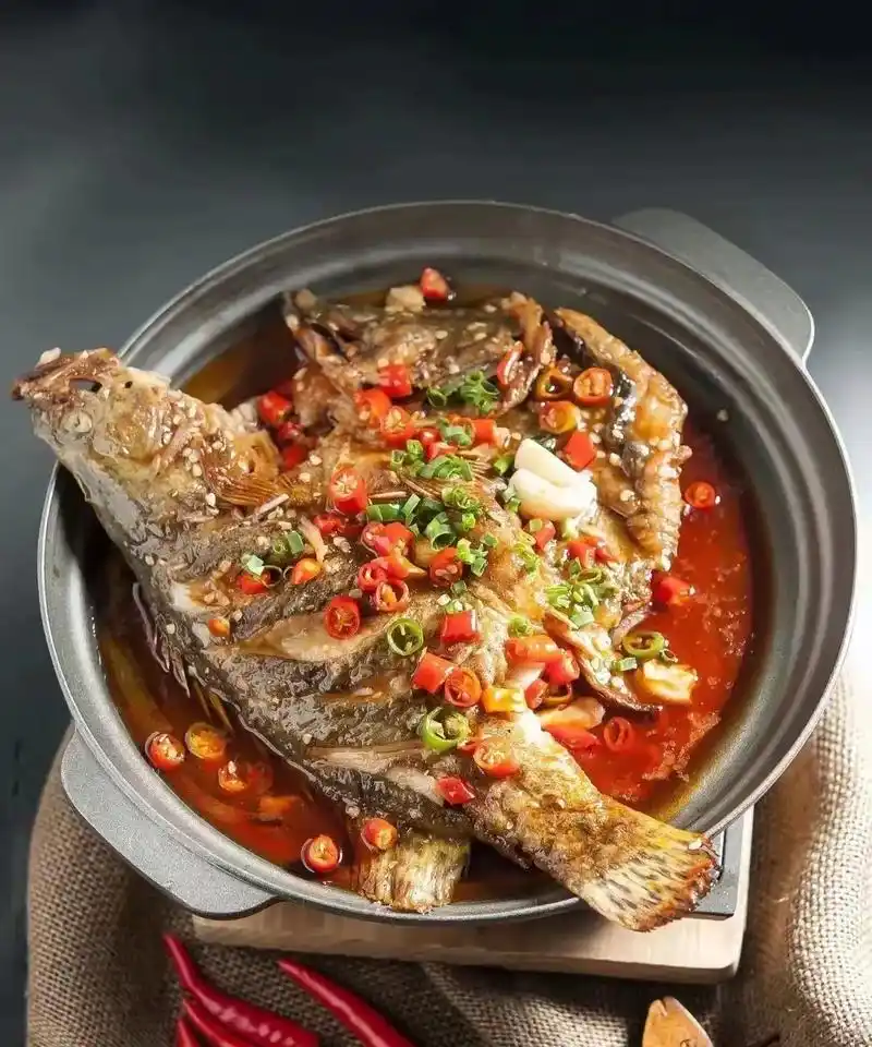 臭桂鱼,又名臭鳜鱼,是传统名菜,徽州菜的代表之一,似臭非臭的 - 抖音