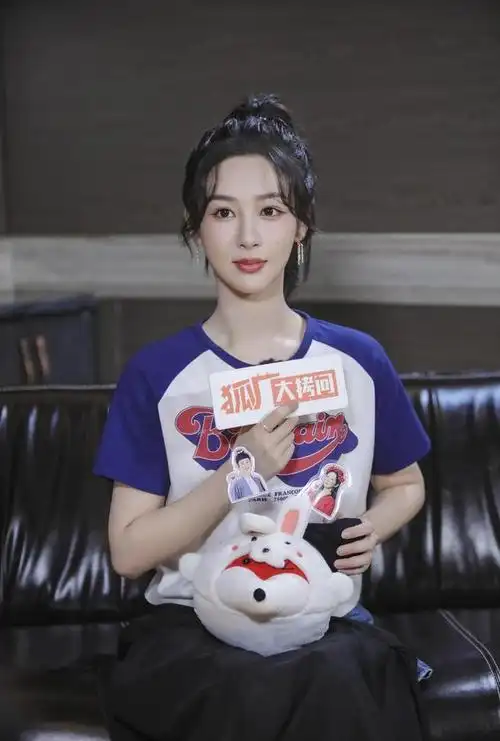 演员杨紫的最新剧《长相思》正在热播,对观众来说,每年夏天都能看一部