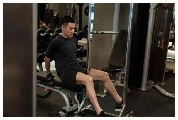 刘德华62岁,坚持跑步,健身,轻食!笃信努力和自律的!