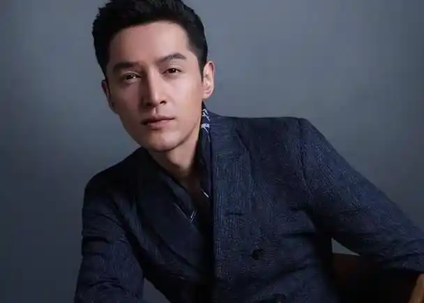 胡歌娶了素人妻子是我这辈子做过正确的决定