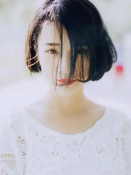 个性短发怎么分 带你玩转时尚三七分短发发型