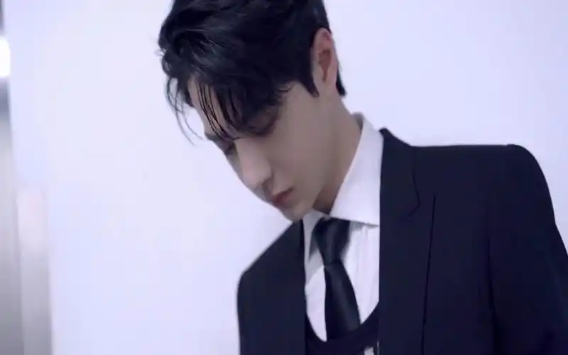 【王一博‖商务混剪】斯人若彩虹,遇上方知有