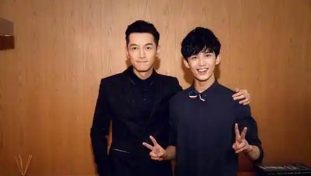 原创6岁演哪吒便成爆红童星,胡歌盛赞小影帝,如今也考北电_吴磊