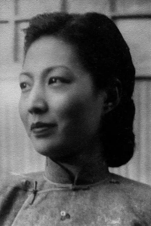 孟小冬:年幼无知,错负了青春,不再谈爱情,余生活得体面已足够