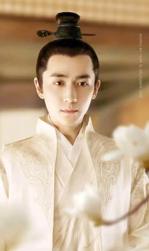今天小编身体不适,就简单的与大家一起分享一些电视剧里的古装美男子.