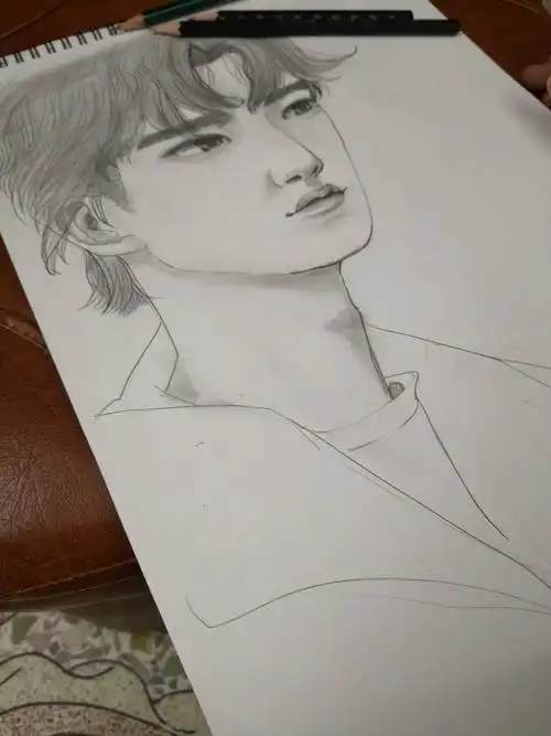 铅笔人物 易烊千玺参考|插画|创作习作|灵听_原创作品-站酷(zcool)