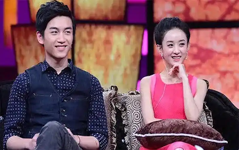 主持人问陈晓和赵丽颖你们真的在一起吗陈晓反应信息量好大